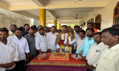 ఘనంగా బిజెపి రాష్ట్రనా యకుడు చల్ల నారాయ ణరె డ్డి జన్మదిన వేడుకలు.