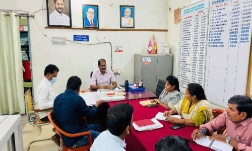 పెండింగ్ దరఖాస్తులను త్వరితగతిన పరిష్కరించాలి...