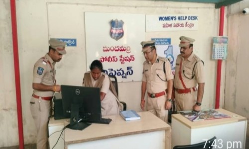 మందమరి పోలీస్ స్టేషన్ తనిఖీ చేసిన సిపి