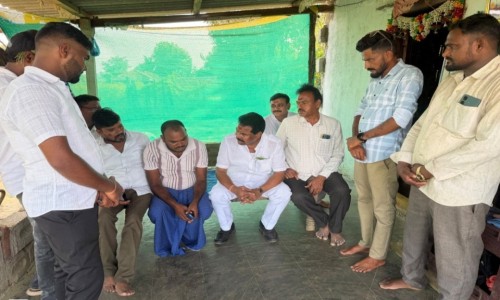 రామగిరి రాజు కుటుంబాన్ని పరామర్శించిన భాజపా నాయకులు చల్ల   జయశంకర్ భూపాలపల్లి