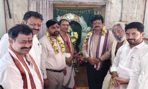 భక్తులకు మెరుగైన సౌకర్యాలు కల్పించాలి...